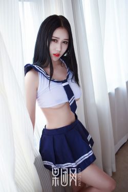 乳房与月亮